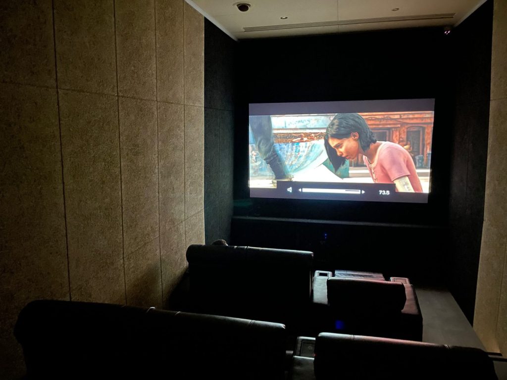 Кінотеатор в резиденції (Київ)